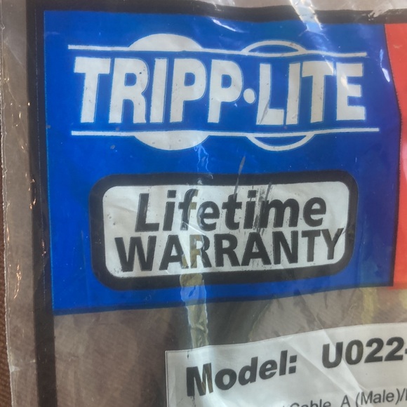 Tripp-Lite tripp lite usb 2.0 gold cable as shown. Nwt - Picture 2 of 4